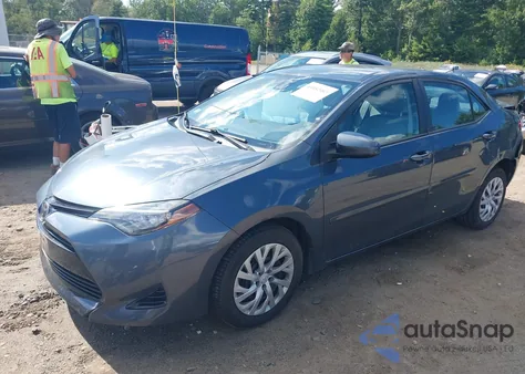 2017 Toyota Corolla Le z USA, uszkodzony, nr VIN 2T1BURHE2HC801595